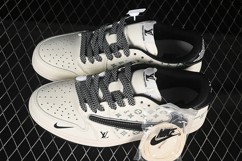 All categories Air Jordan Jordan series basketball shoes Air Jordan 1 Low high-end custom low-top sneakers Travis Scott x Fragment Design x Air Jordan 1 Low OG SP AJ1 Joe 1 tripartite joint metal black hook low-top cultural casual sneakers YX5066-335